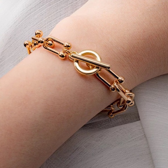 Gold Plated 14K Chunky Bracelet - Picture 4 of 5